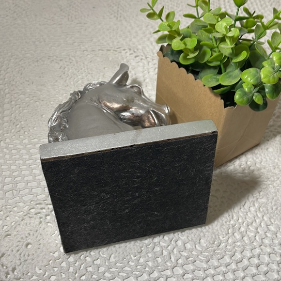 Silver clay Horse bust, statue, bookend - Picture 8 of 9
